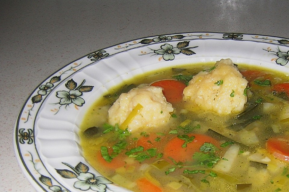 Gemüsesuppe mit Käseklößchen von miguan | Chefkoch.de