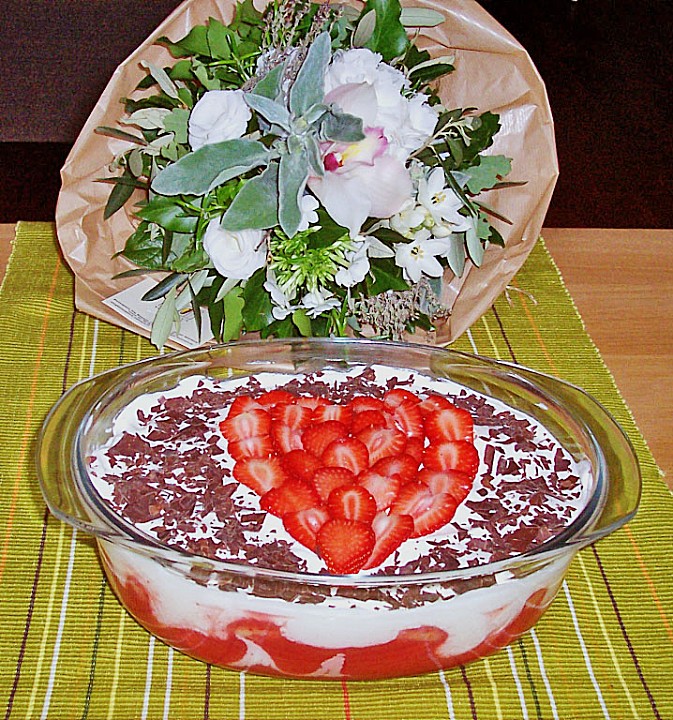 Erdbeer-Tiramisu von Bashiba | Chefkoch.de
