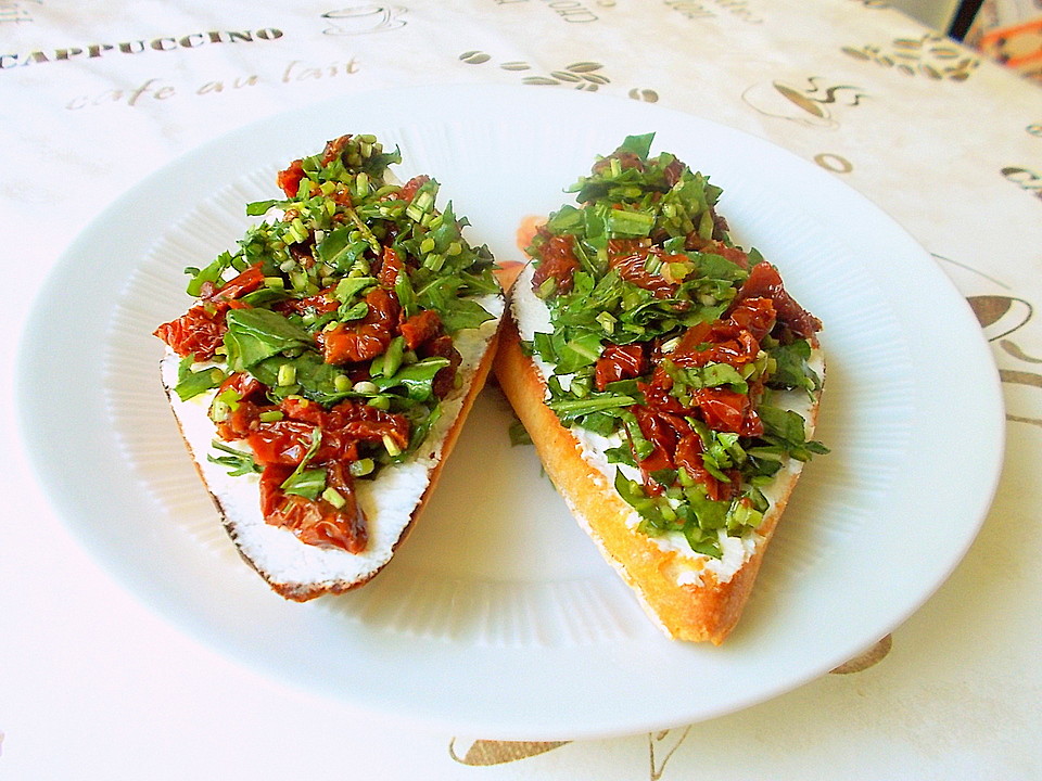 Crostini mit Rucola und eingelegten Tomaten von Alexandra | Chefkoch.de