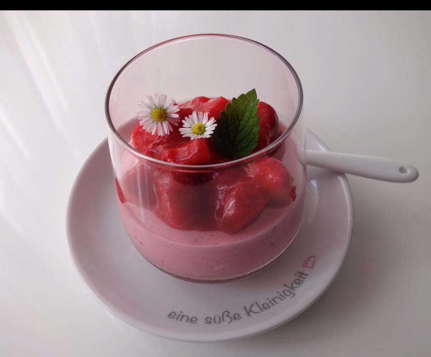 Erdbeer-Buttermilch-Gelee von Sommersonne | Chefkoch.de