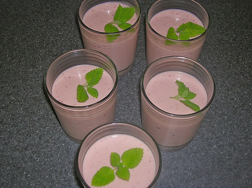 Erdbeer-Buttermilch-Gelee von Sommersonne | Chefkoch.de