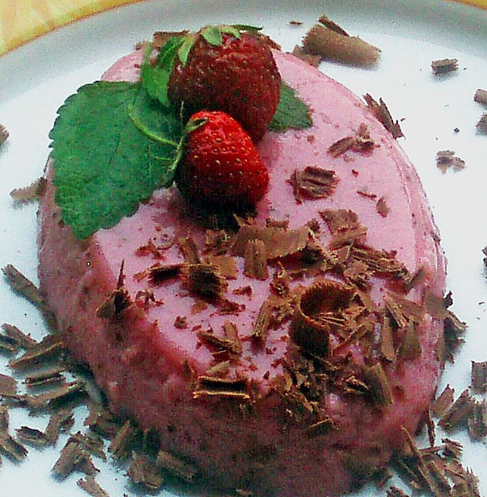 Erdbeer-Buttermilch-Gelee von Sommersonne | Chefkoch.de