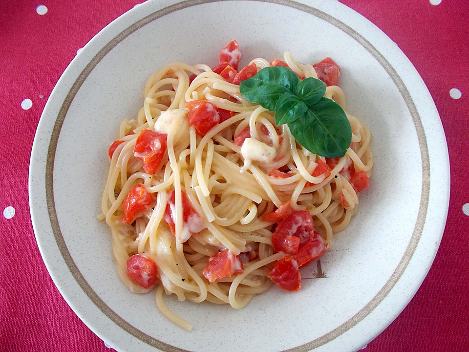 Spaghetti - Tomaten - Feta - Pfanne von hansolocg | Chefkoch.de