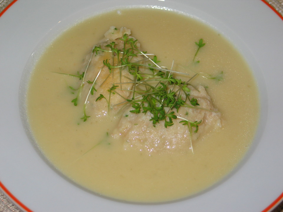 Kohlrabicremesuppe mit Schinkennockerl und Kresse von angi25 | Chefkoch.de