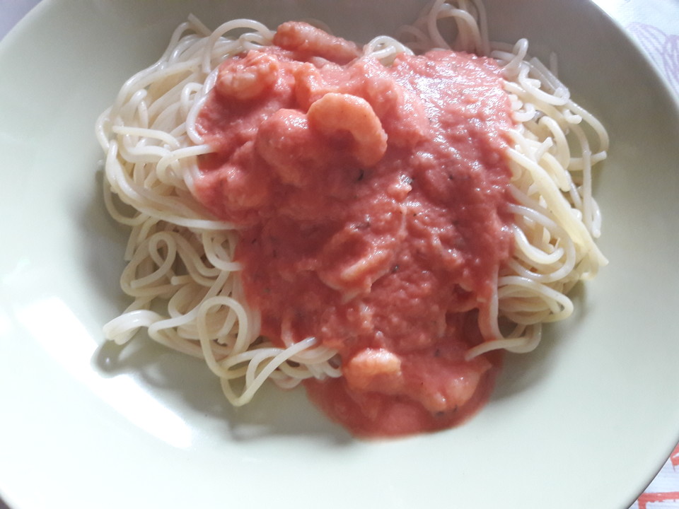 Spaghetti mit Krabben - Tomaten - Sahnesoße von bärchen23 | Chefkoch.de