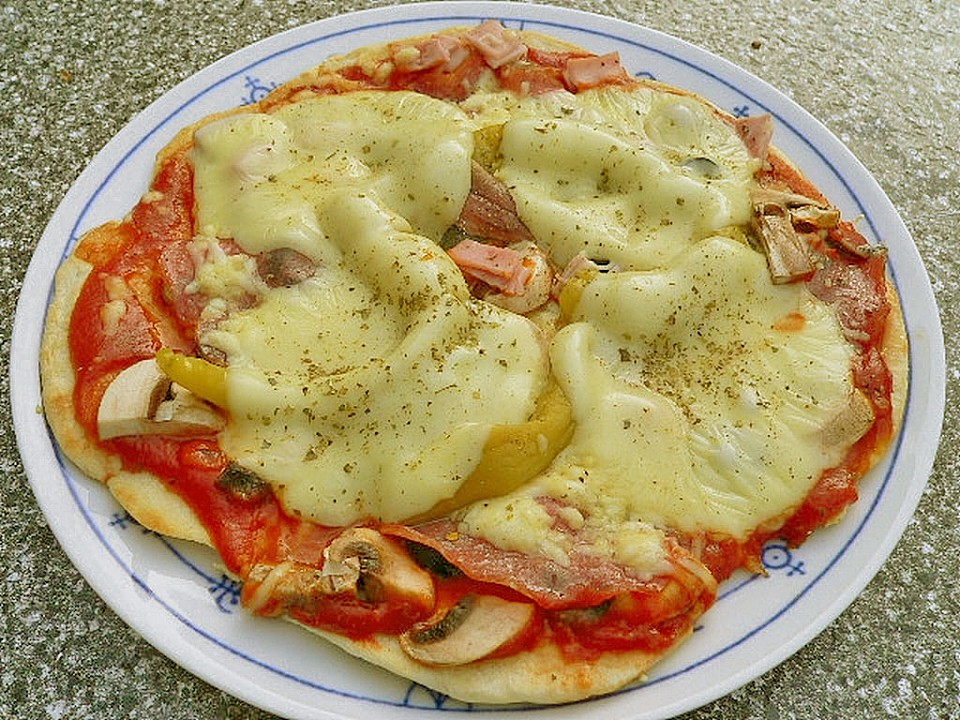 Pfannen - Pizza von weiwel | Chefkoch.de