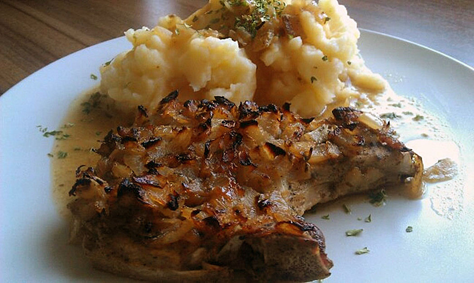 Koteletts mit Zwiebelkruste von Galimero | Chefkoch.de