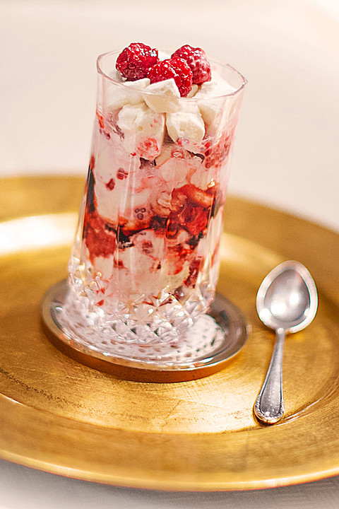 Sahne - Himbeer - Baiser von JosephineB | Chefkoch.de