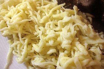Hausgemachte Spätzle 86