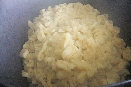 Hausgemachte Spätzle 93
