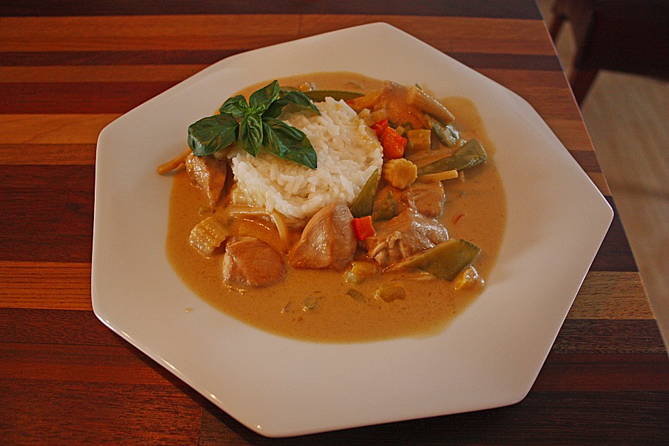 Rotes Thai Curry mit Hähnchen und Gemüse von daniela177 | Chefkoch.de