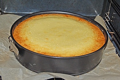 Käsekuchen cremig zart 5