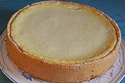 Käsekuchen cremig zart 3