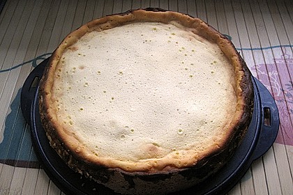 Käsekuchen cremig zart 14