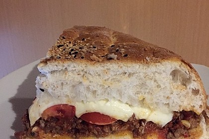 Fladenbrot mit Hackfleisch, im Ofen überbacken von peppers07 | Chefkoch.de