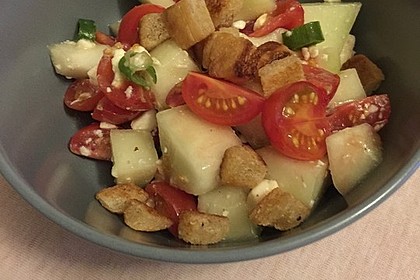 Tomatensalat mit Honigmelone und Schafskäse 19