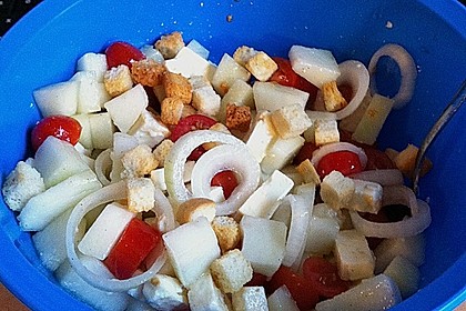 Tomatensalat mit Honigmelone und Schafskäse 20