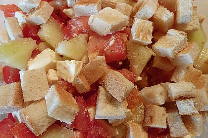 Tomatensalat mit Honigmelone und Schafskäse 21