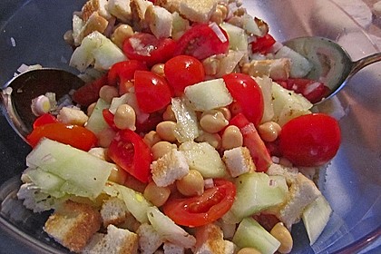 Tomatensalat mit Honigmelone und Schafskäse 27