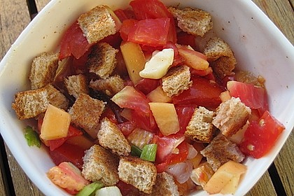 Tomatensalat mit Honigmelone und Schafskäse 14