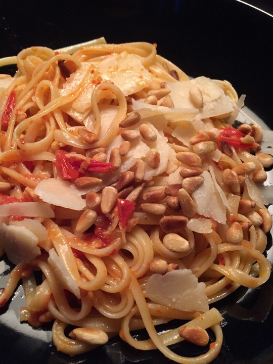 Pasta aglio olio mit Rucola und Tomaten von sesaschw Chefkoch.de