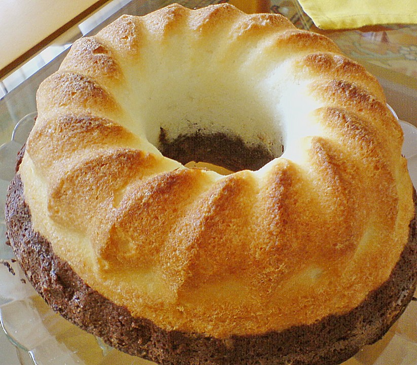 Kokos - Schoko - Gugelhupf von heartandsoul | Chefkoch.de