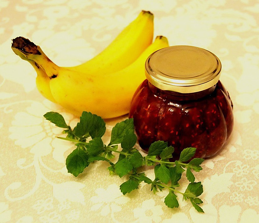 Inseltraum – Himbeermarmelade mit Banane, Kokosmilch und Orangensaft ...