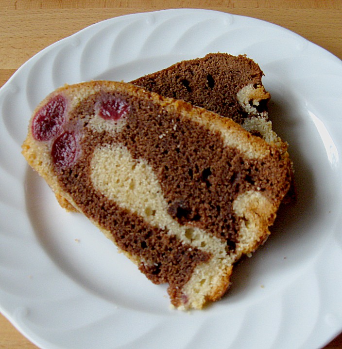 Schwarzwälder-Kirsch Gugelhupf von genovefa56 | Chefkoch.de