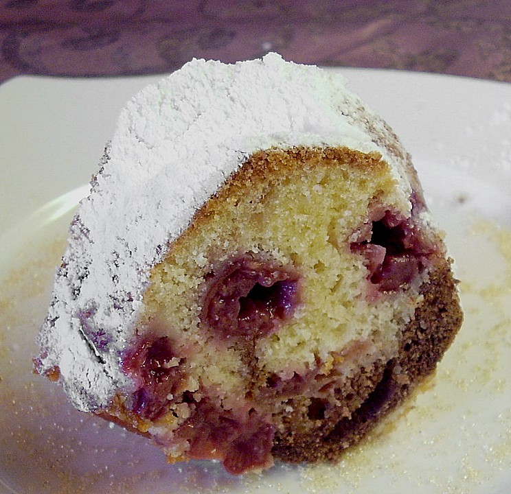 Schwarzwälder-Kirsch Gugelhupf von genovefa56 | Chefkoch.de