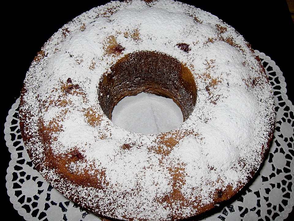 Schwarzwälder-Kirsch Gugelhupf von genovefa56 | Chefkoch.de