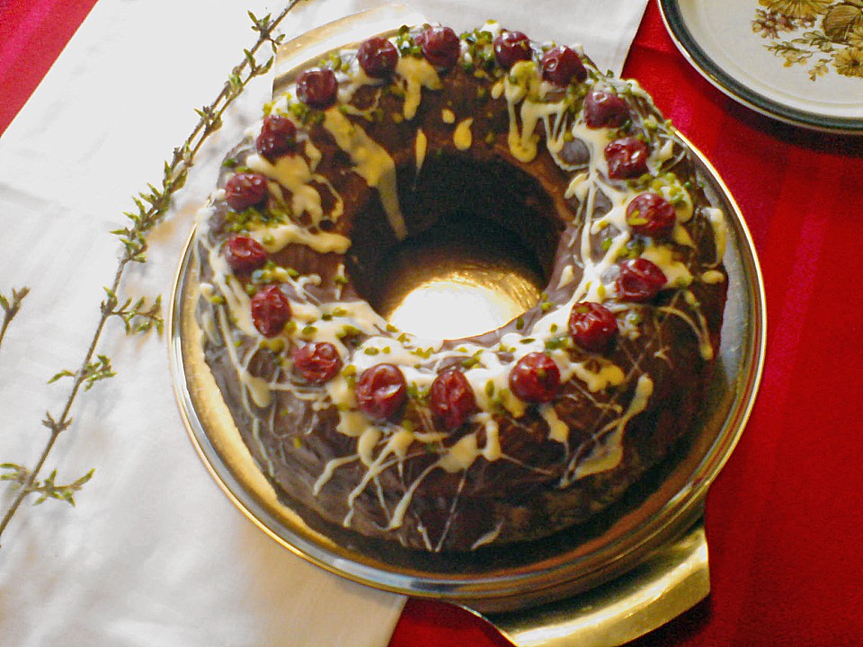 Schwarzwälder-Kirsch Gugelhupf von genovefa56 | Chefkoch.de Schwarzwälder-Kirsch Gugelhupf von genovefa56 | Chefkoch.de