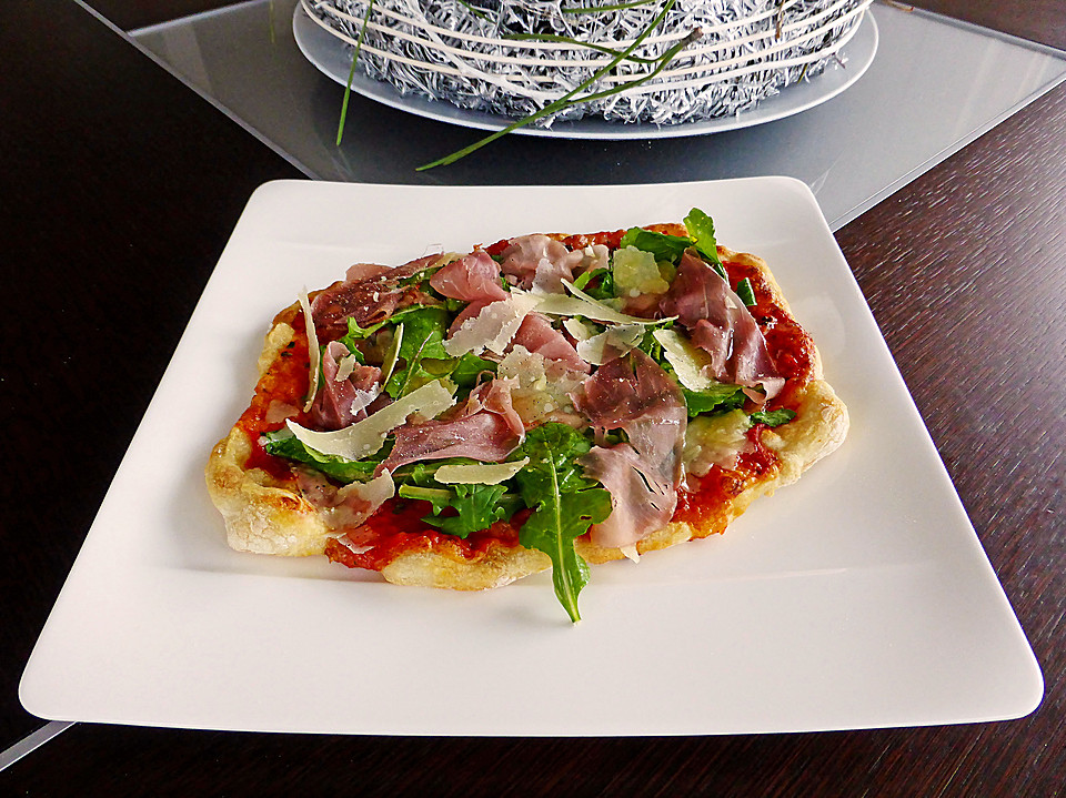Rucola - Parma - Pizza Teigrezept mit geriebener Kartoffel von 64Rosita ...