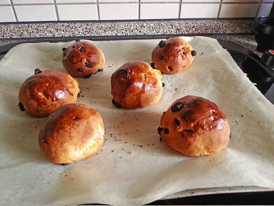 Rosinenbrötchen aus Quark - Ölteig | Chefkoch.de