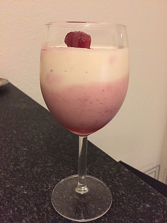 Weiße Schokomousse mit Himbeeren von biene001 | Chefkoch.de