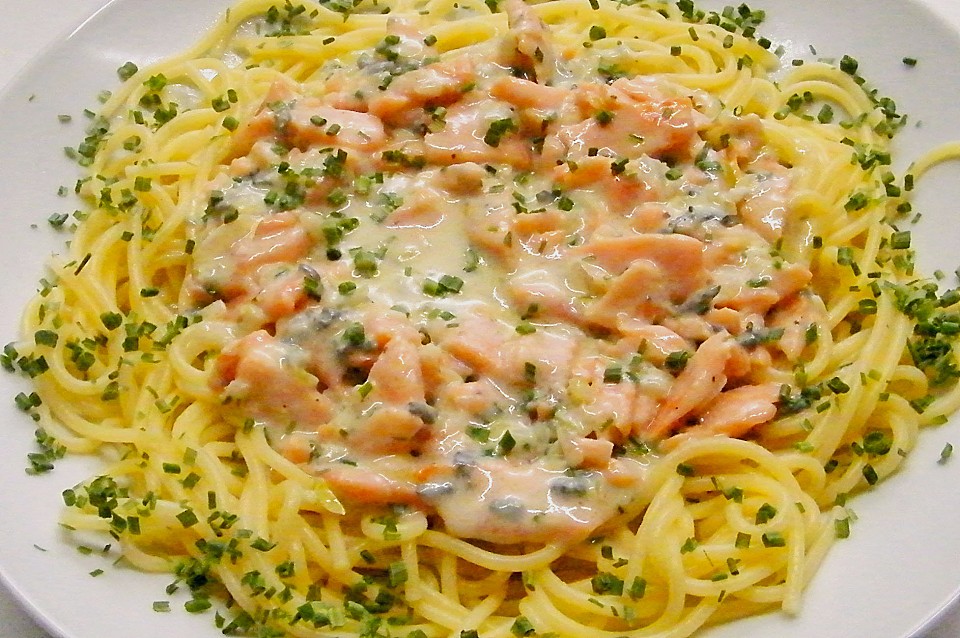 Spaghetti in Gorgonzola - Lachs - Sauce von Jenny86 | Chefkoch.de