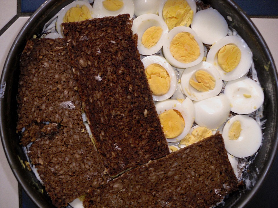 Schwarzbrottorte mit Eiern von DieLütte | Chefkoch.de