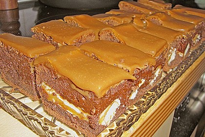 Twix White - Brownies mit Rahmkaramell - Topping 6