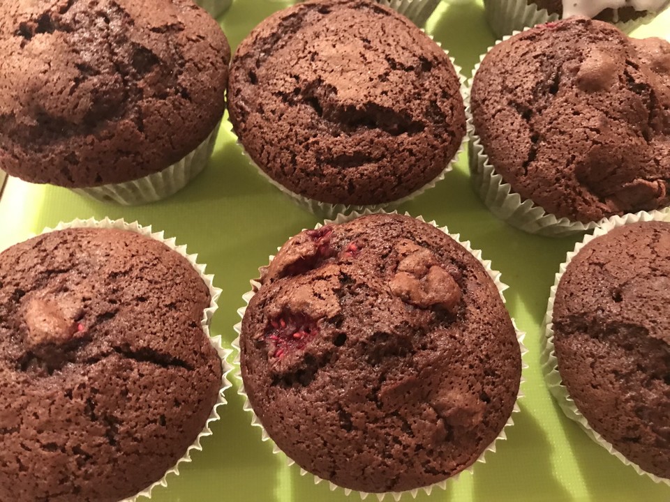 Schokoladen - Himbeer - Muffins von bushcook | Chefkoch.de