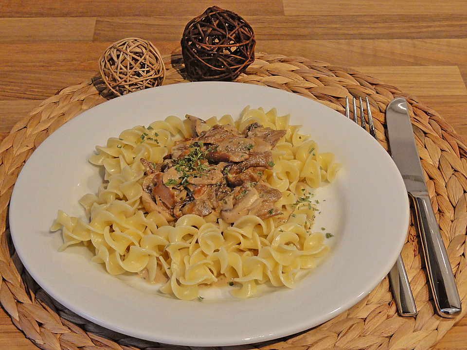 Spaghetti mit Steinpilzsauce von Cusana | Chefkoch.de