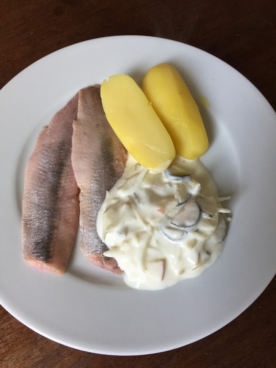 Matjes Hausfrauen Art 'light' von Yesim3 | Chefkoch.de Matjes Hausfrauen Art 'light' von Yesim3 | Chefkoch.de