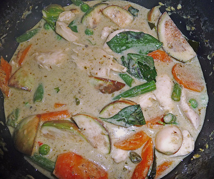 Grünes Thai - Curry mit Huhn von Dorry | Chefkoch.de