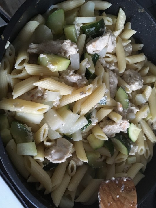Hähnchen - Kohlrabi - Zucchini Pfanne von pasiflora | Chefkoch.de