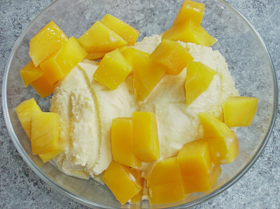 Kokos - Mango - Eis von missoliver | Chefkoch.de