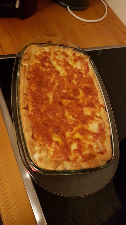 Blätterteigquiche mit Hackfleisch, Tomaten und Schafskäse von samsar ...