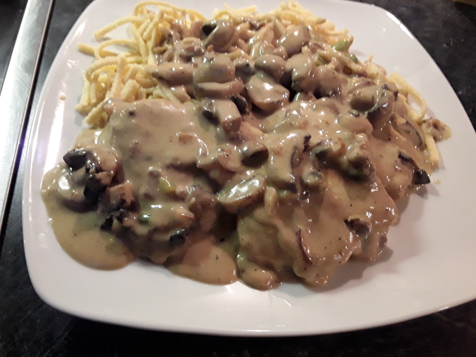 Nudeln mit Schnitzel - Rahm - Sauce von Lena4ka | Chefkoch.de