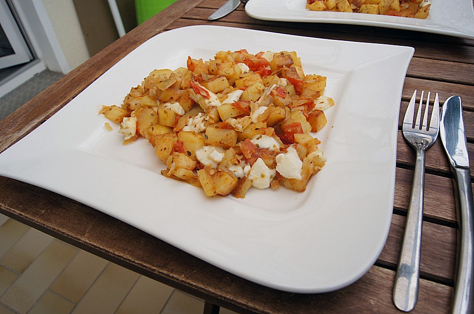 Kartoffelpfanne mit Tomaten und Mozzarella von kaeserea | Chefkoch.de