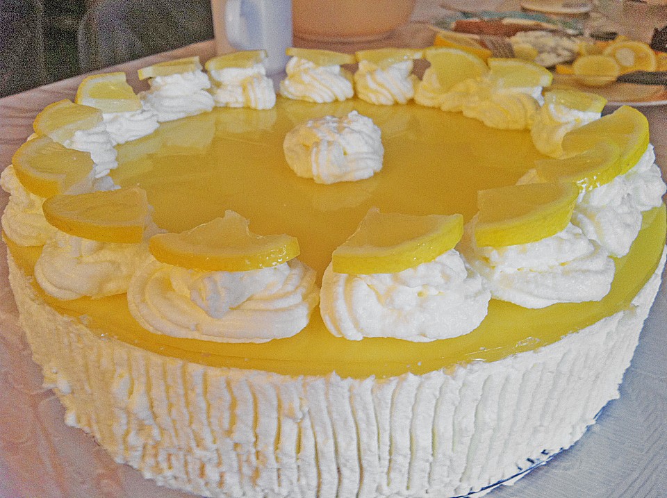 Zitronen - Joghurt - Torte von enomi-s | Chefkoch.de