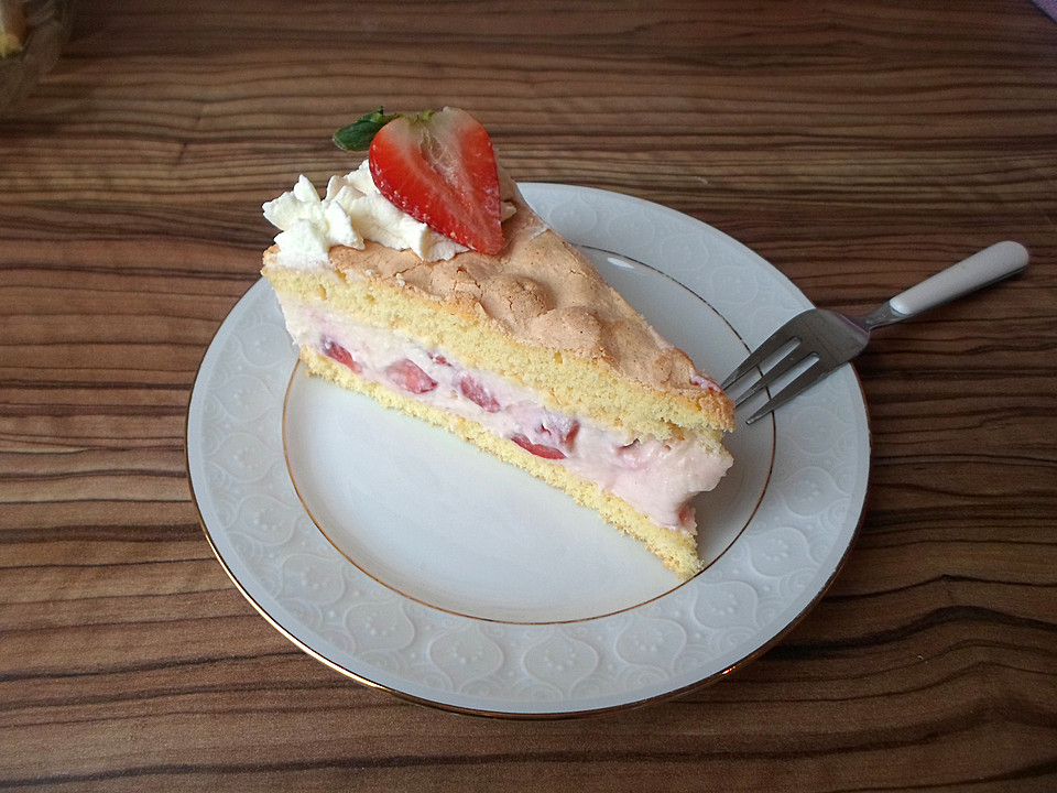 Vanille - Erdbeer - Torte à la Käse - Sahne von Seelenschein | Chefkoch.de