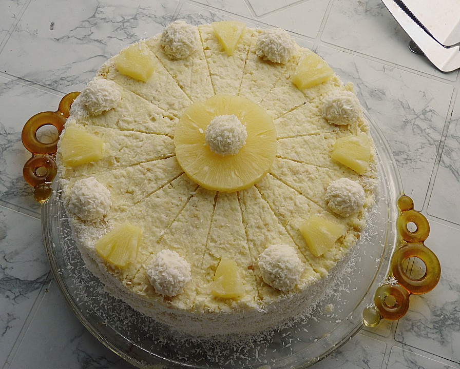 Ananas - Raffaello - Torte von superkirst | Chefkoch.de