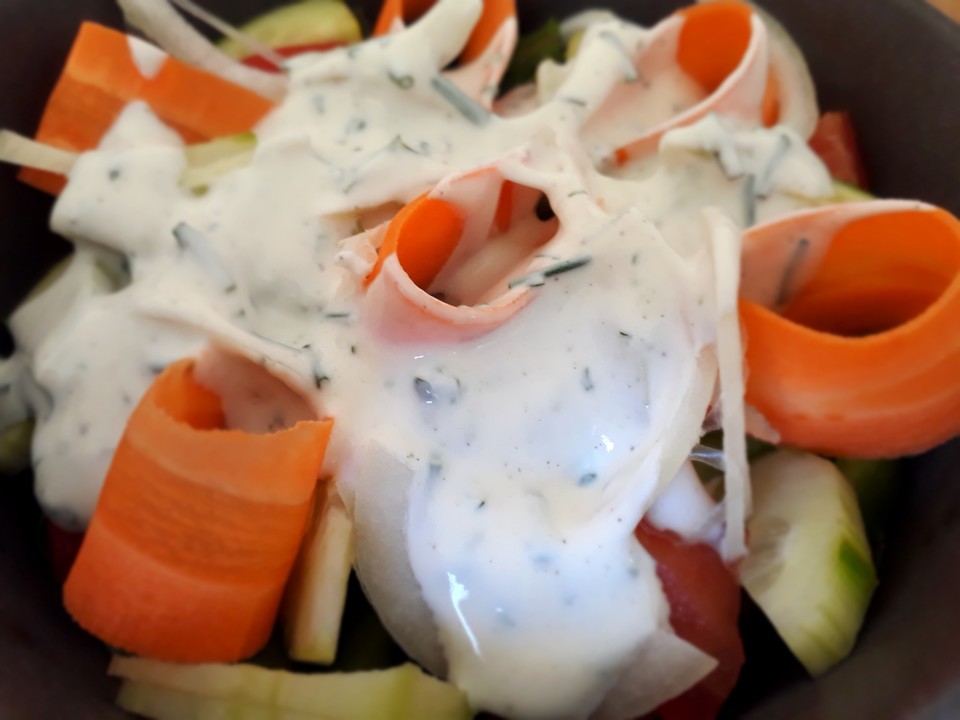 Salatdressing mit Buttermilch und Sahne von curly64 | Chefkoch.de